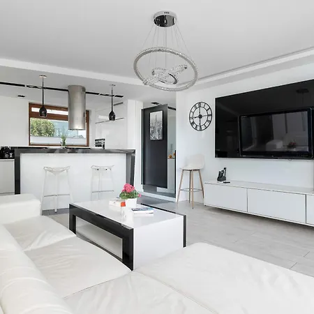 Stylish With A Balcony Near The Center By Renters * Bielsko-Biała