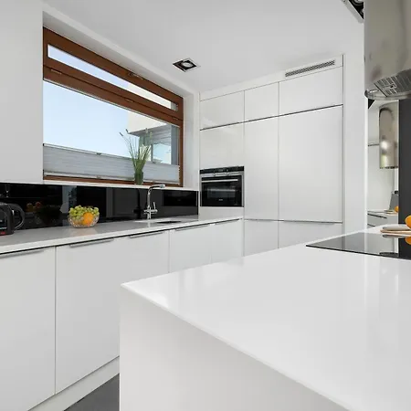 Stylish With A Balcony Near The Center By Renters Bielsko-Biała